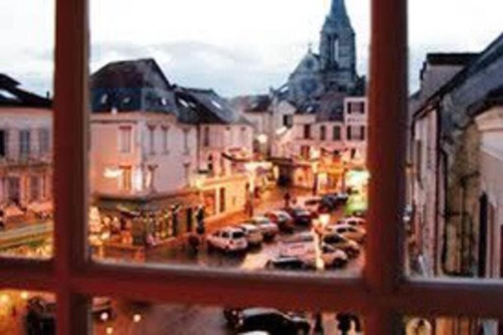 Petite Maison De Ville Au Calme ブリ・コント・ロベール エクステリア 写真
